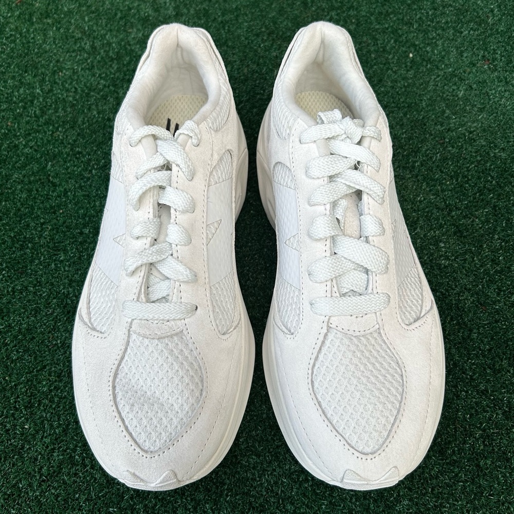 NWT New Balance WPRD Runner Sneaker White 10 - Picture 2 of 13